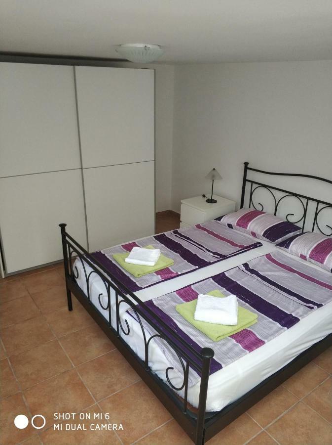 Apartments Nogic Peroj Kültér fotó